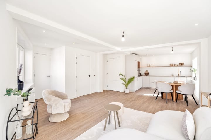 Photo 20 of Bloemendalsestraat 47-B