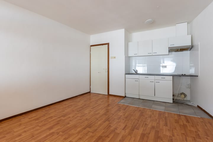 Photo 14 of Heinseweg 3-A