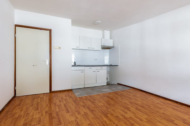 Photo 15 of Heinseweg 3-A