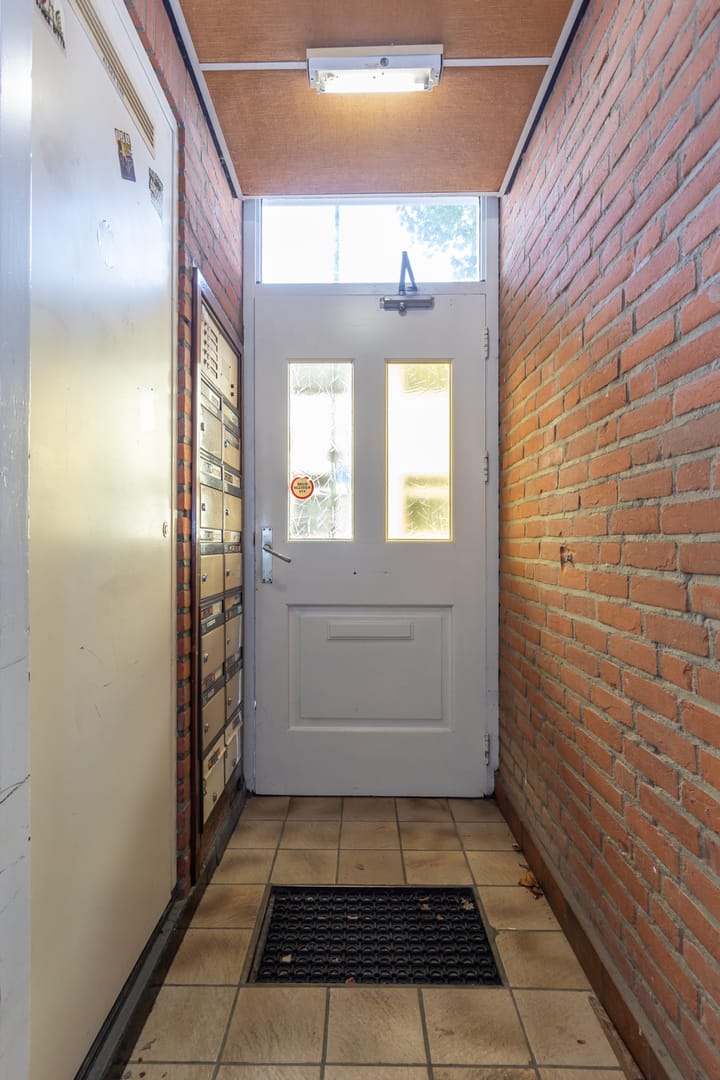 Photo 6 of Heinseweg 7-B