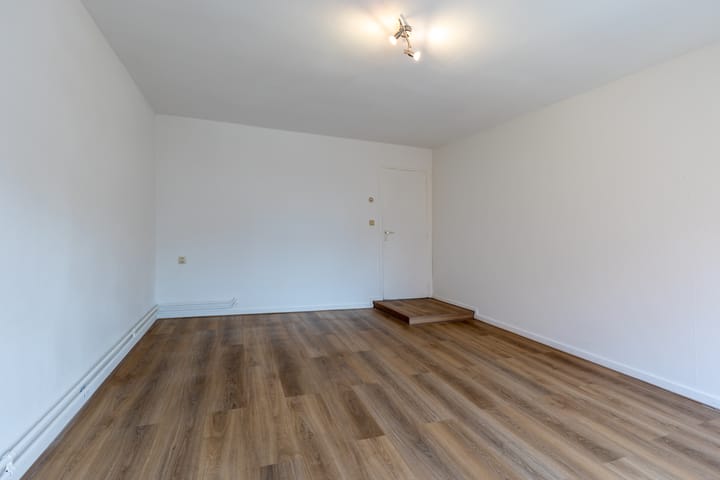 Photo 12 of Heinseweg 7-B