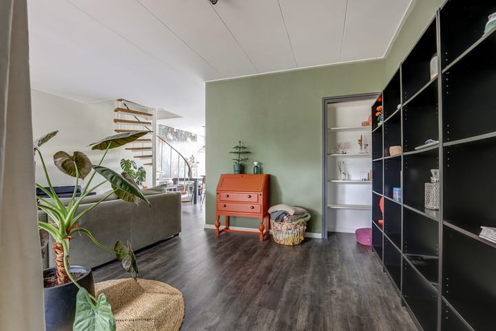 Photo 20 of Burgemeester Gaststraat 36