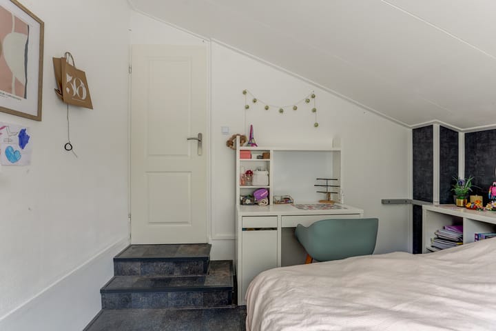 Photo 24 of Burgemeester Gaststraat 36