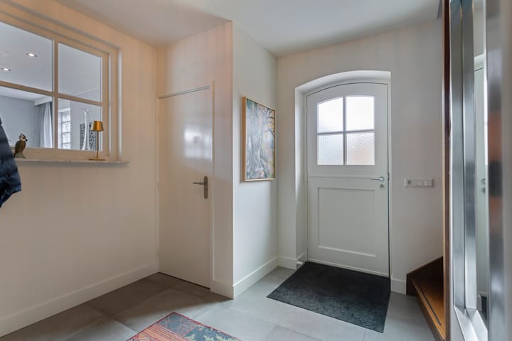 Photo 11 of Engelbertplein 1