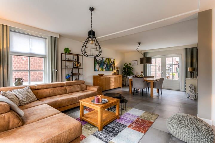 Photo 13 of Engelbertplein 1