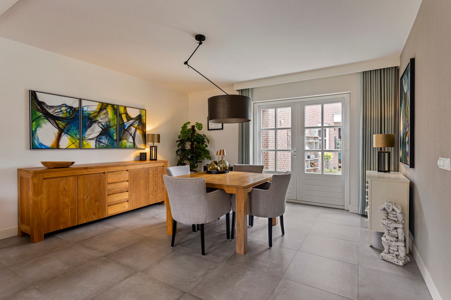 Photo 14 of Engelbertplein 1