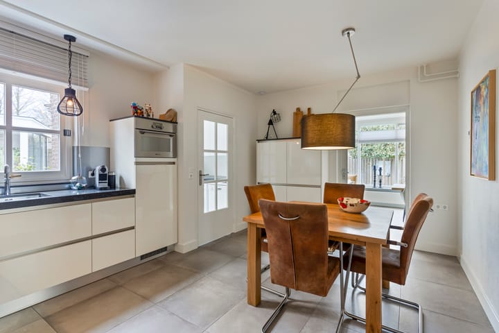 Photo 20 of Engelbertplein 1