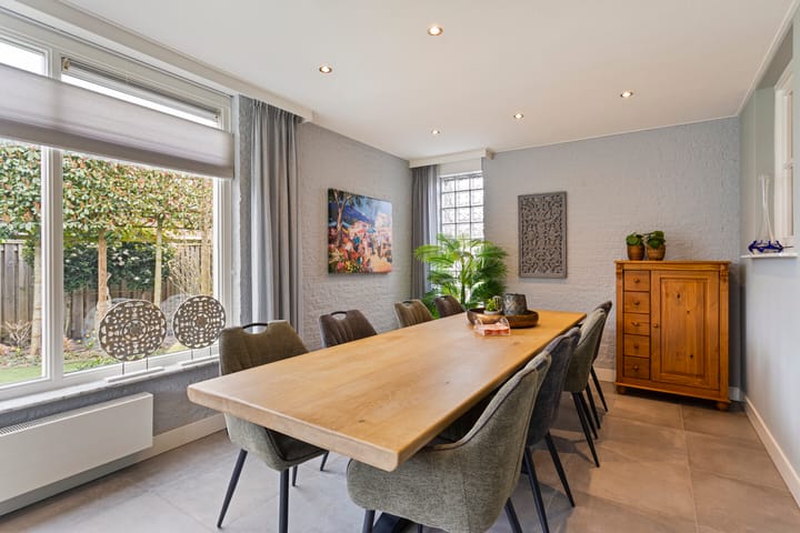 Photo 26 of Engelbertplein 1