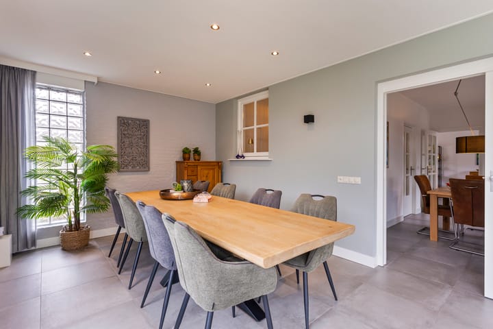 Photo 27 of Engelbertplein 1