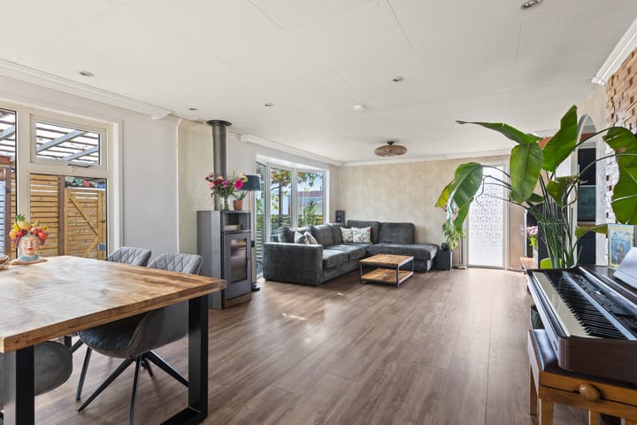 Photo 3 of Lekdijk oost 16-D30