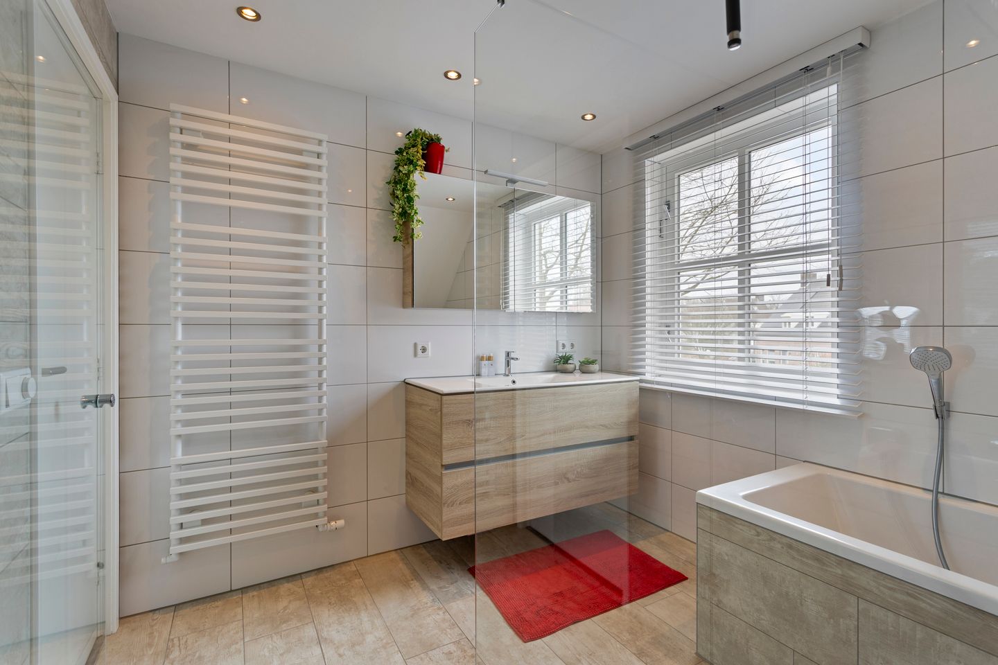 Photo 35 of Engelbertplein 1