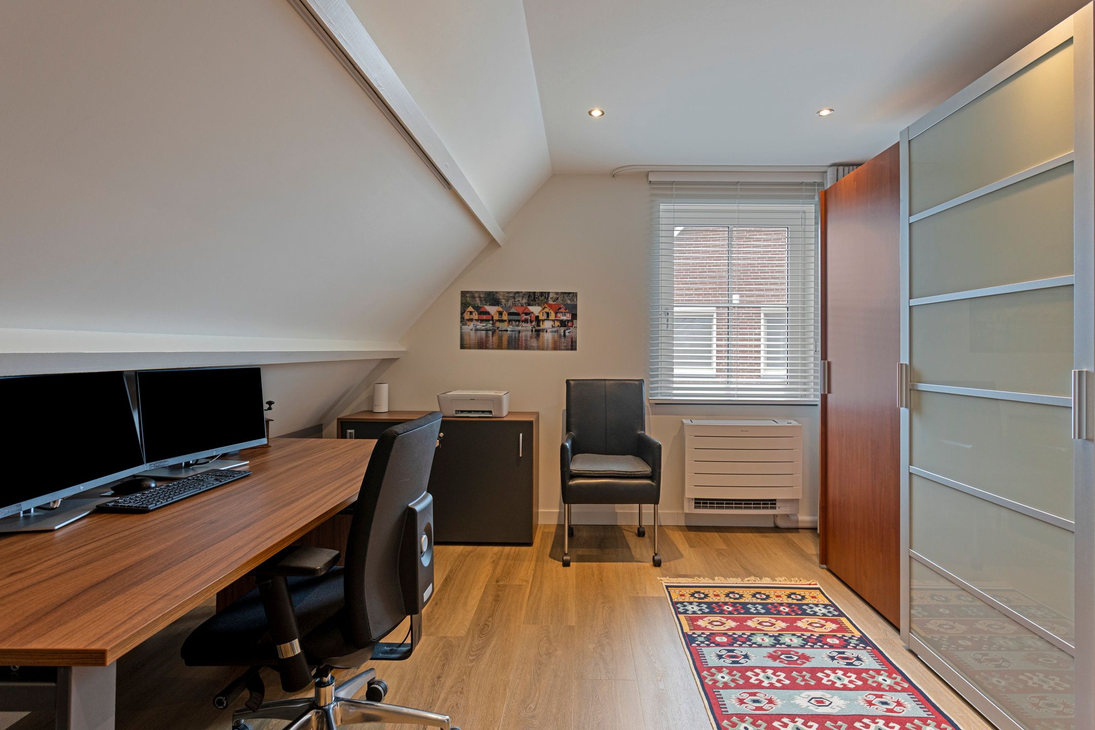 Photo 39 of Engelbertplein 1