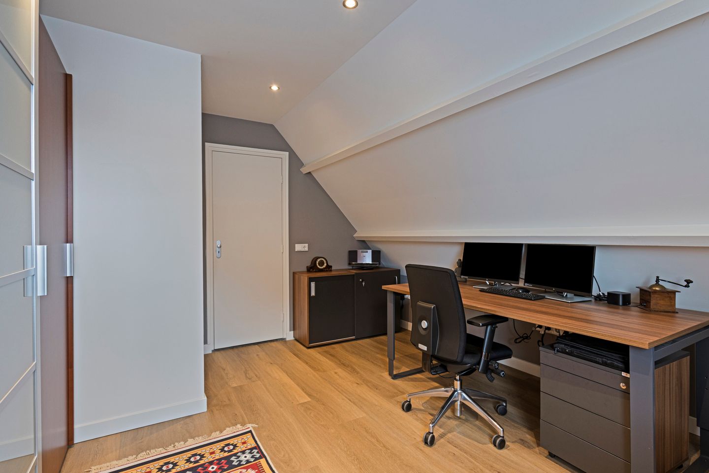 Photo 40 of Engelbertplein 1