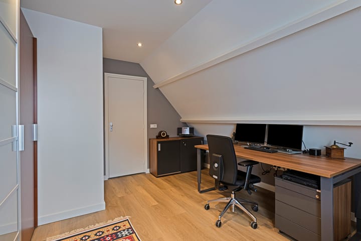 Photo 40 of Engelbertplein 1