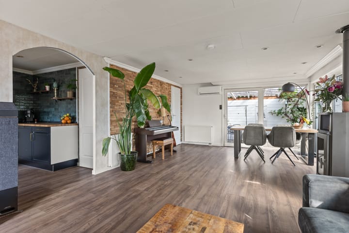 Foto 15 van Lekdijk oost 16-D30