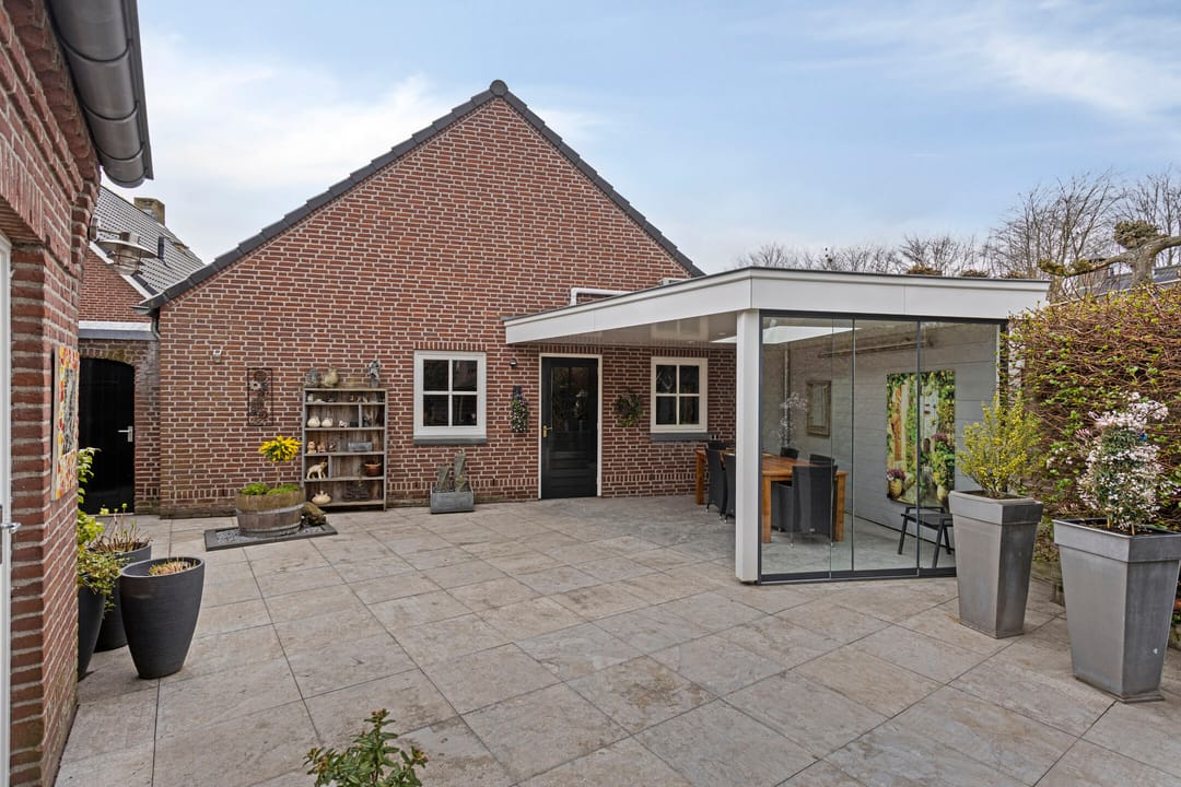 Photo 46 of Engelbertplein 1