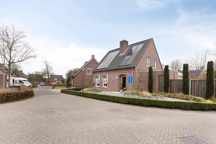 Photo 47 of Engelbertplein 1