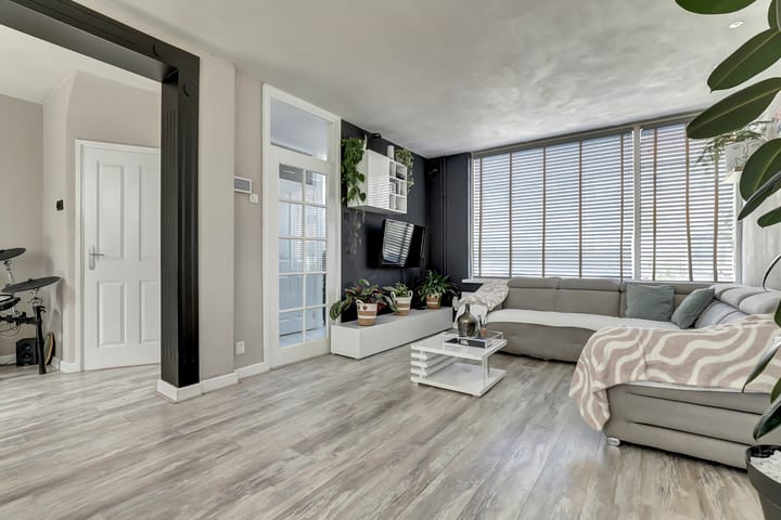 Foto 4 van Witte de Withstraat 12