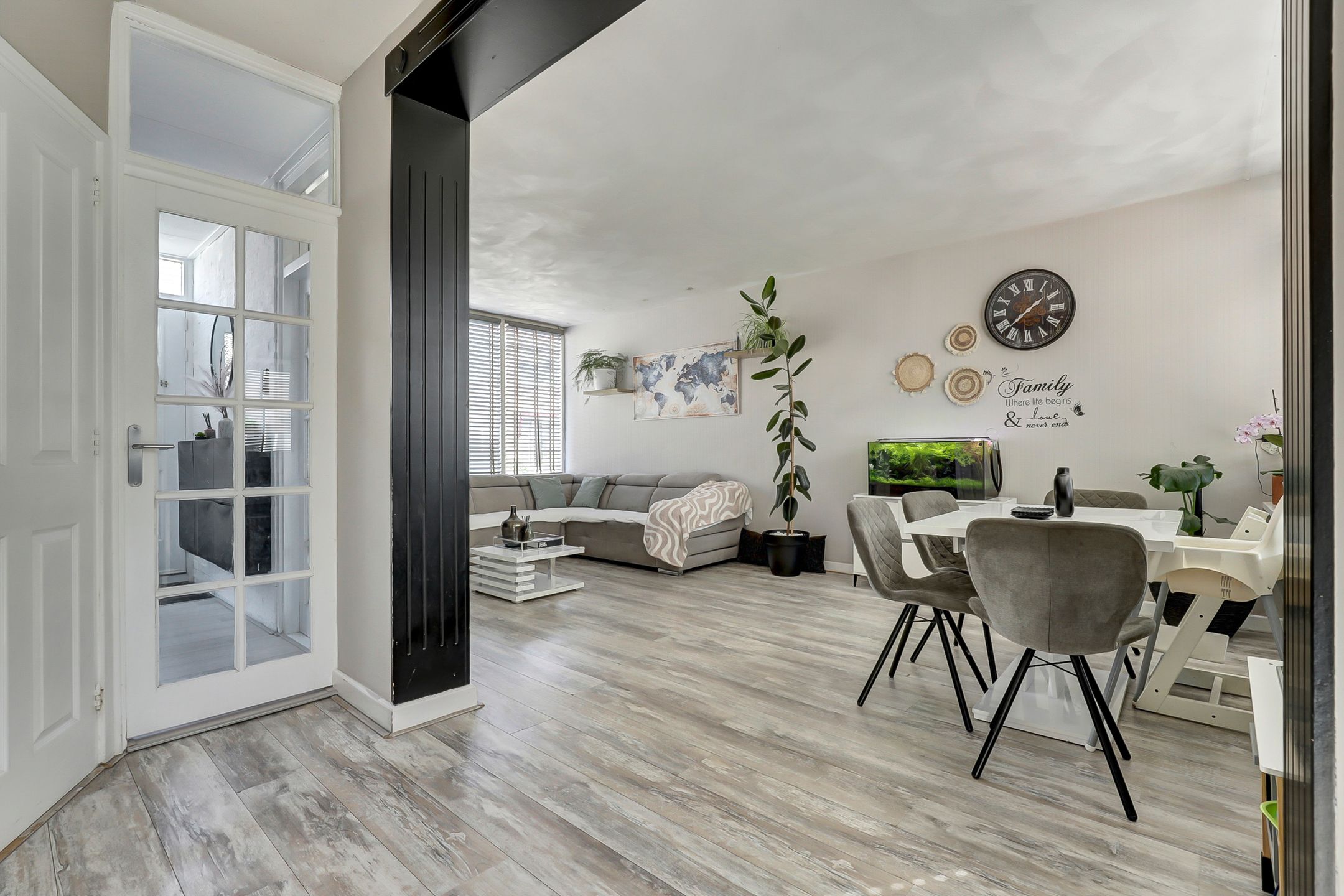 Foto 9 van Witte de Withstraat 12