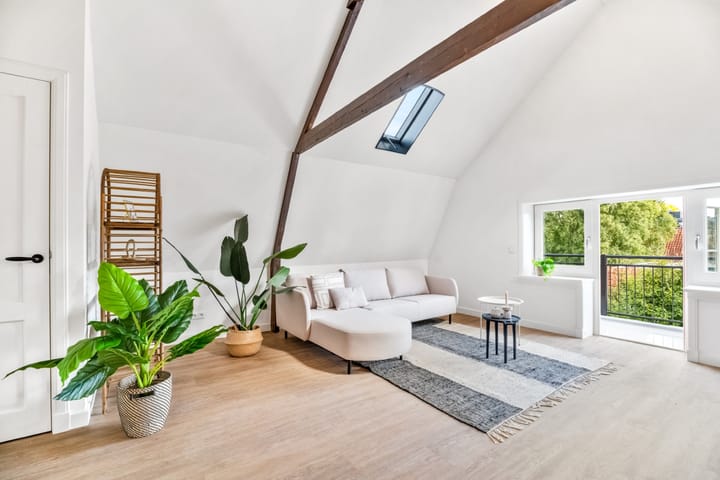 Photo 7 of Bloemendalsestraat 47-C