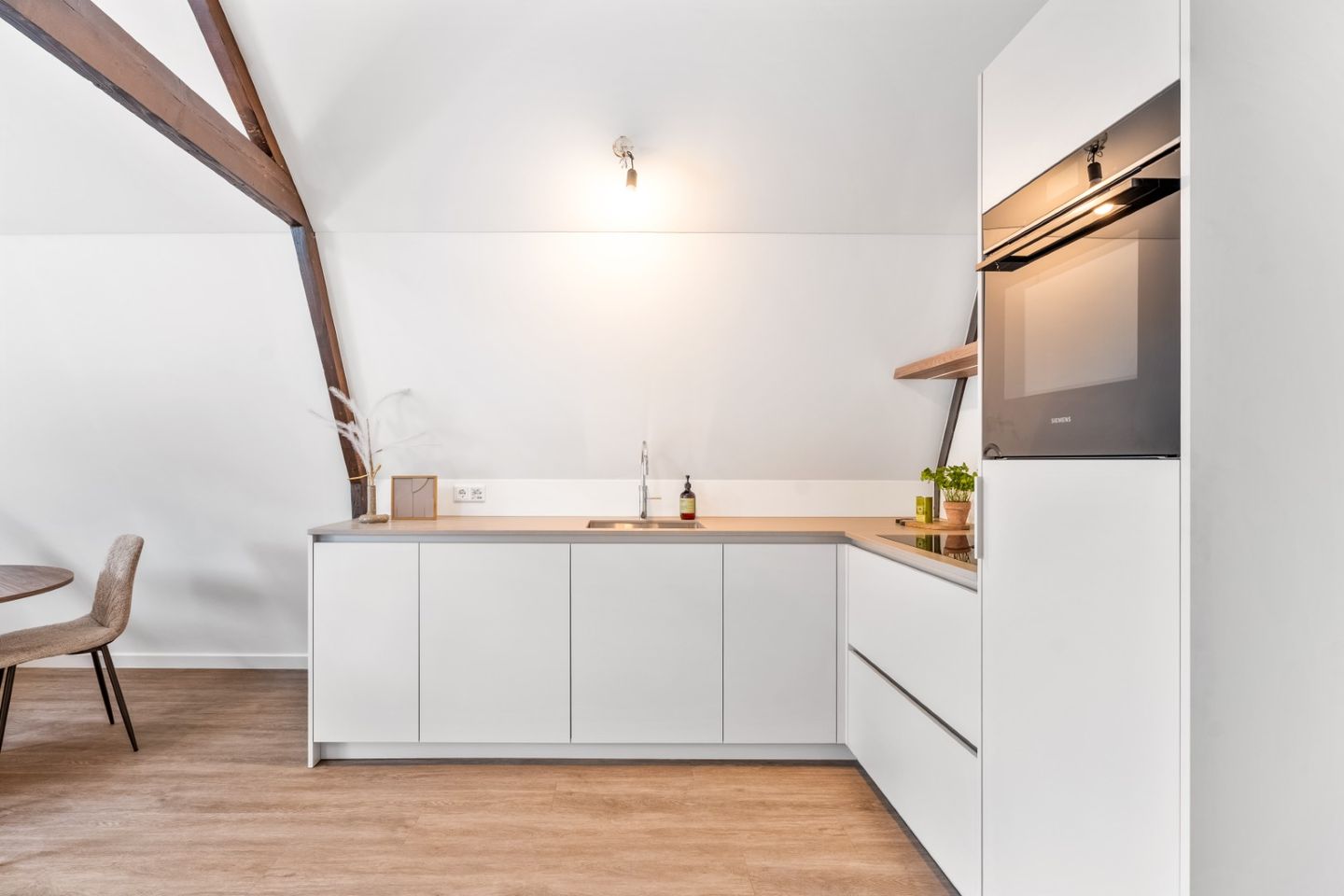 Foto 14 van Bloemendalsestraat 47-C