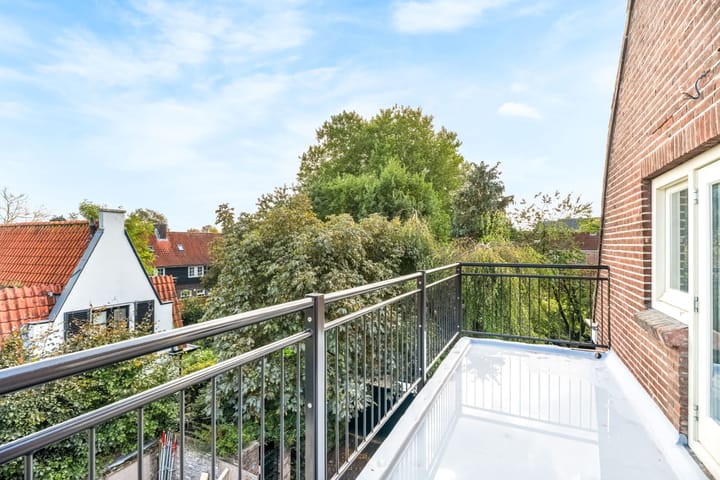 Photo 18 of Bloemendalsestraat 47-C