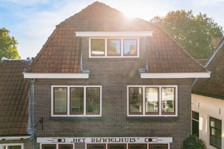 Photo 35 of Bloemendalsestraat 47-C