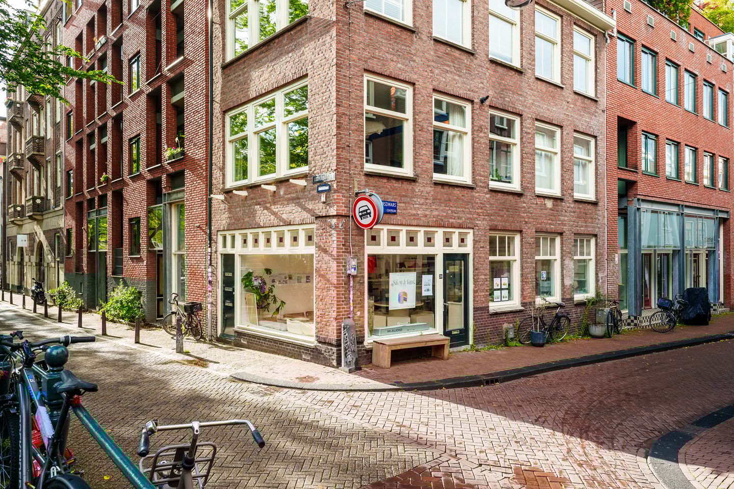 Bekijk foto 1 van Eerste Looiersdwarsstraat 28