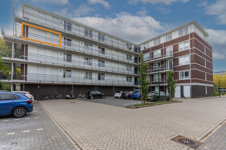 Foto 2 van Weegbreestraat 205-D38