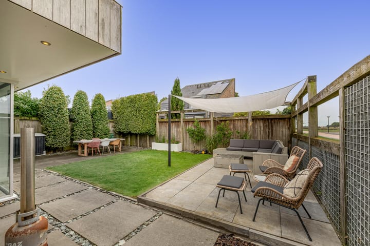 Photo 3 of Carbeel 2