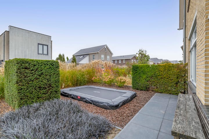 Photo 42 of Carbeel 2