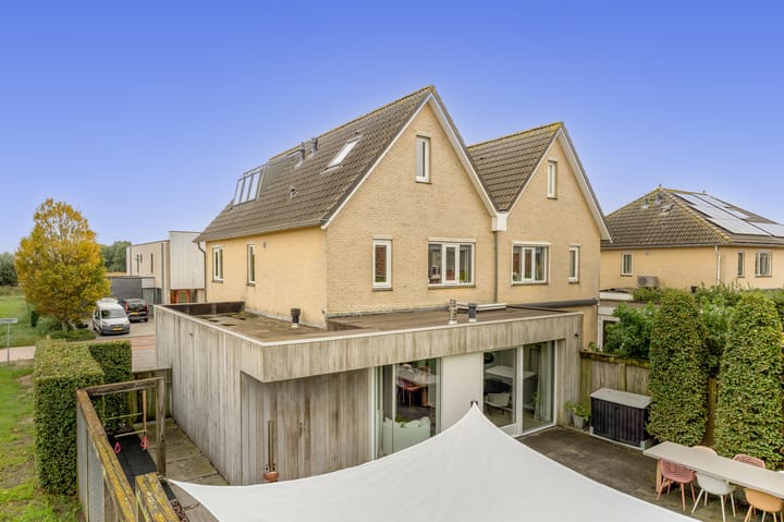 Photo 44 of Carbeel 2