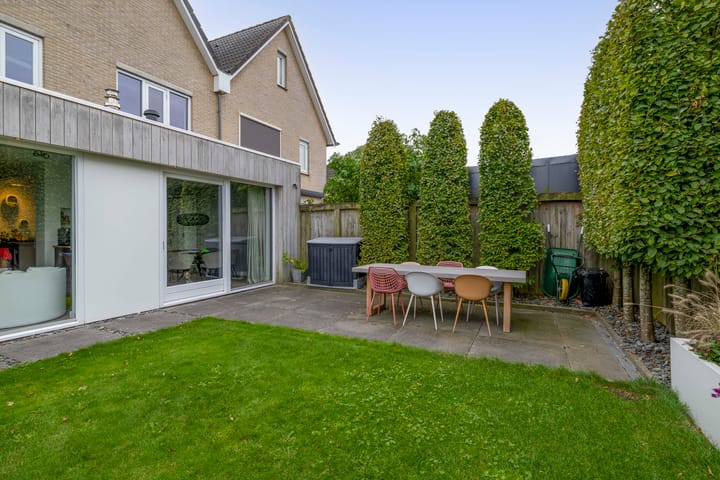 Photo 57 of Carbeel 2