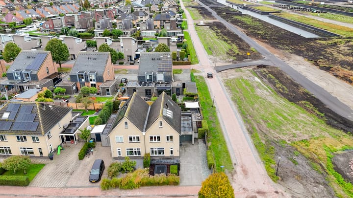 Photo 61 of Carbeel 2