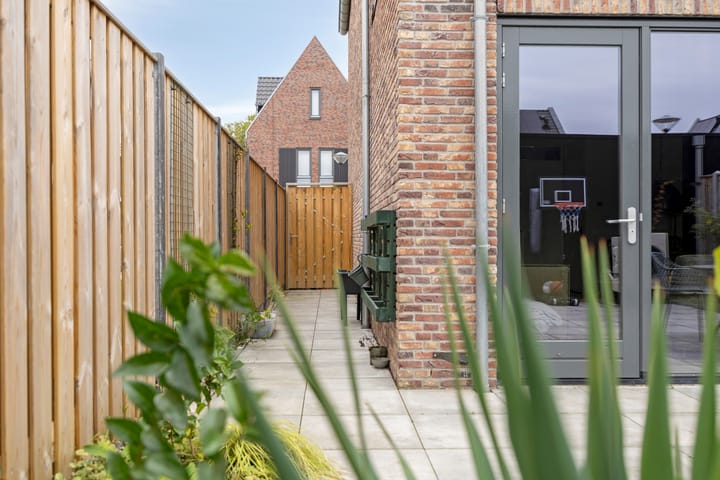 Foto 43 van Burgemeester Lemmensstraat 14