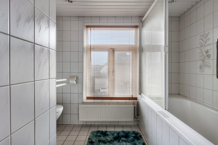 Foto 15 van Van Vroonhovenlaan 53