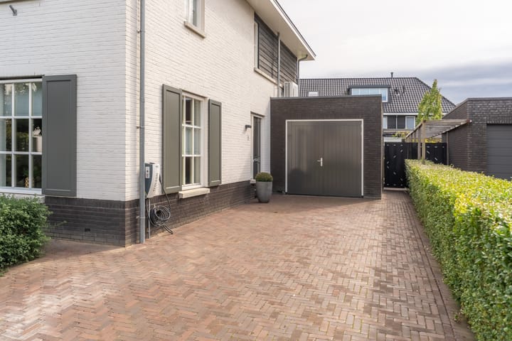 Foto 41 van Hoevesteinse Lint 16