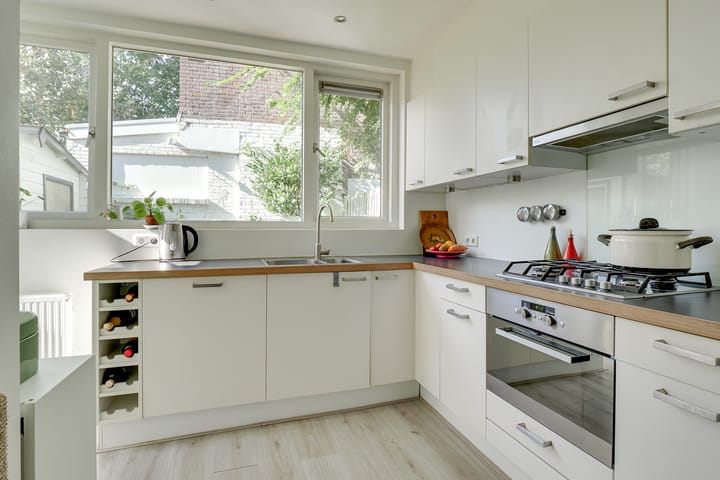 Foto 10 van Johannes Uitenbogaertstraat 62