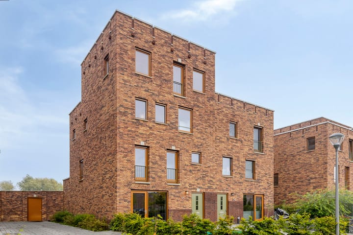 Foto 1 van Oeverhuyze 35