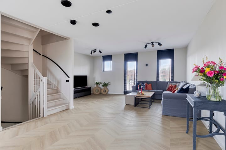 Foto 13 van Oeverhuyze 35