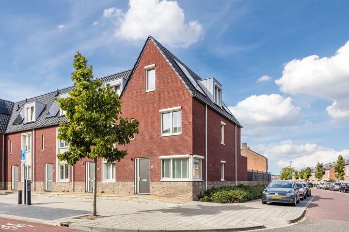 Photo 9 of Gentiaanstraat 17