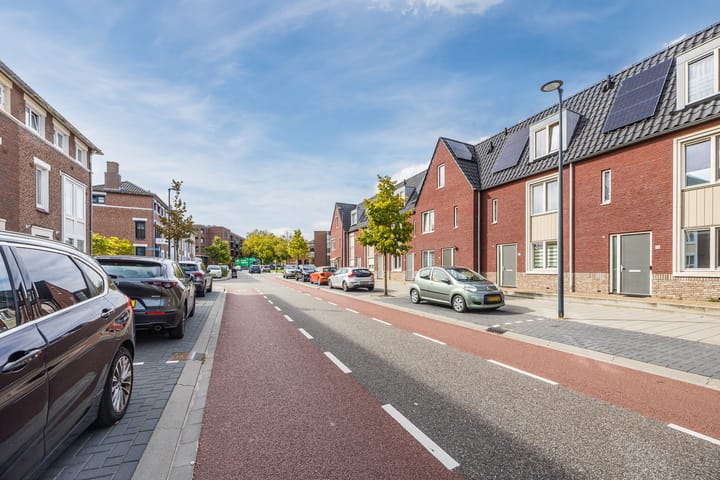 Photo 11 of Gentiaanstraat 17