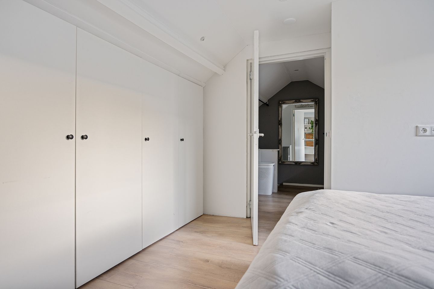 Foto 34 van van Hogendorpstraat 30