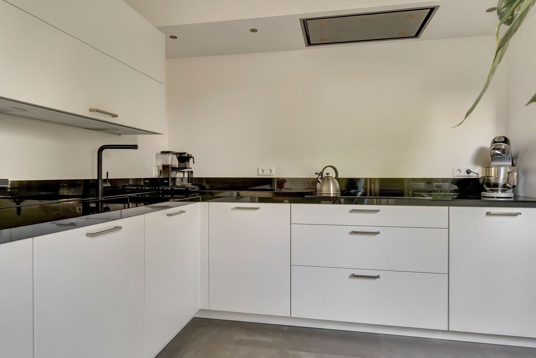 Foto 12 van Overweg 51