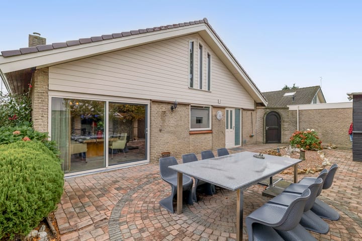 Photo 36 of Breezand 9