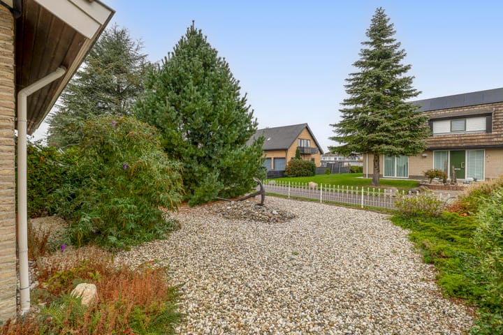 Photo 38 of Breezand 9