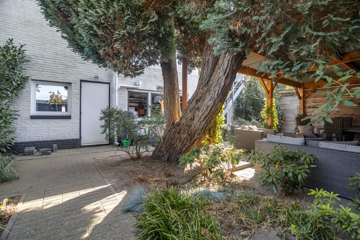 Foto 20 van Doctor van Beurdenstraat 28