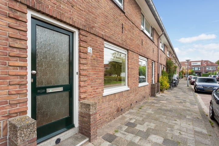 Foto 2 van Bergplein 16