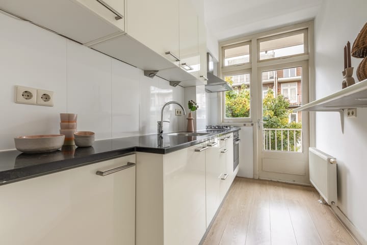 Foto 11 van Vechtstraat 141-1