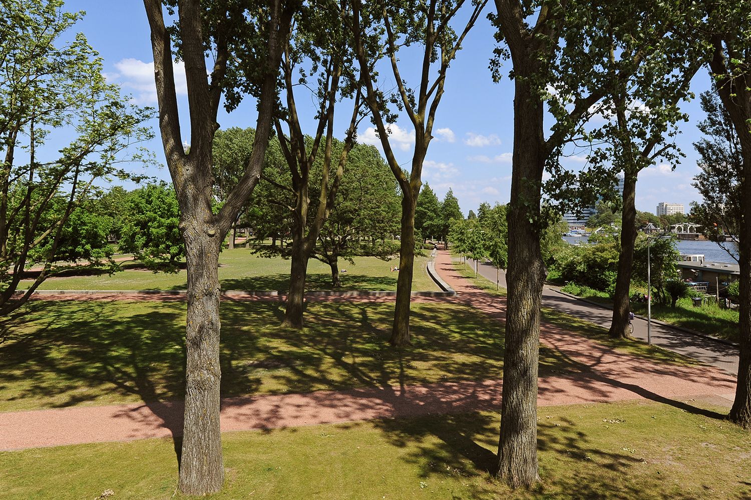 Foto 30 van Vechtstraat 141-1